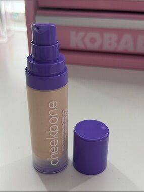 Cheekbone Beauty Limited-Edition Illuminating Primer Gel x Ipsy
